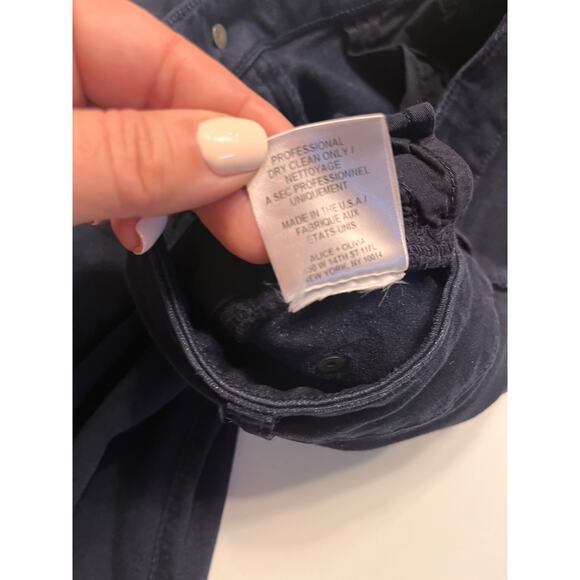 Alice + Olivia Dark Blue High Waist Flare Jeans Sz 0 - Picture 4 of 10
